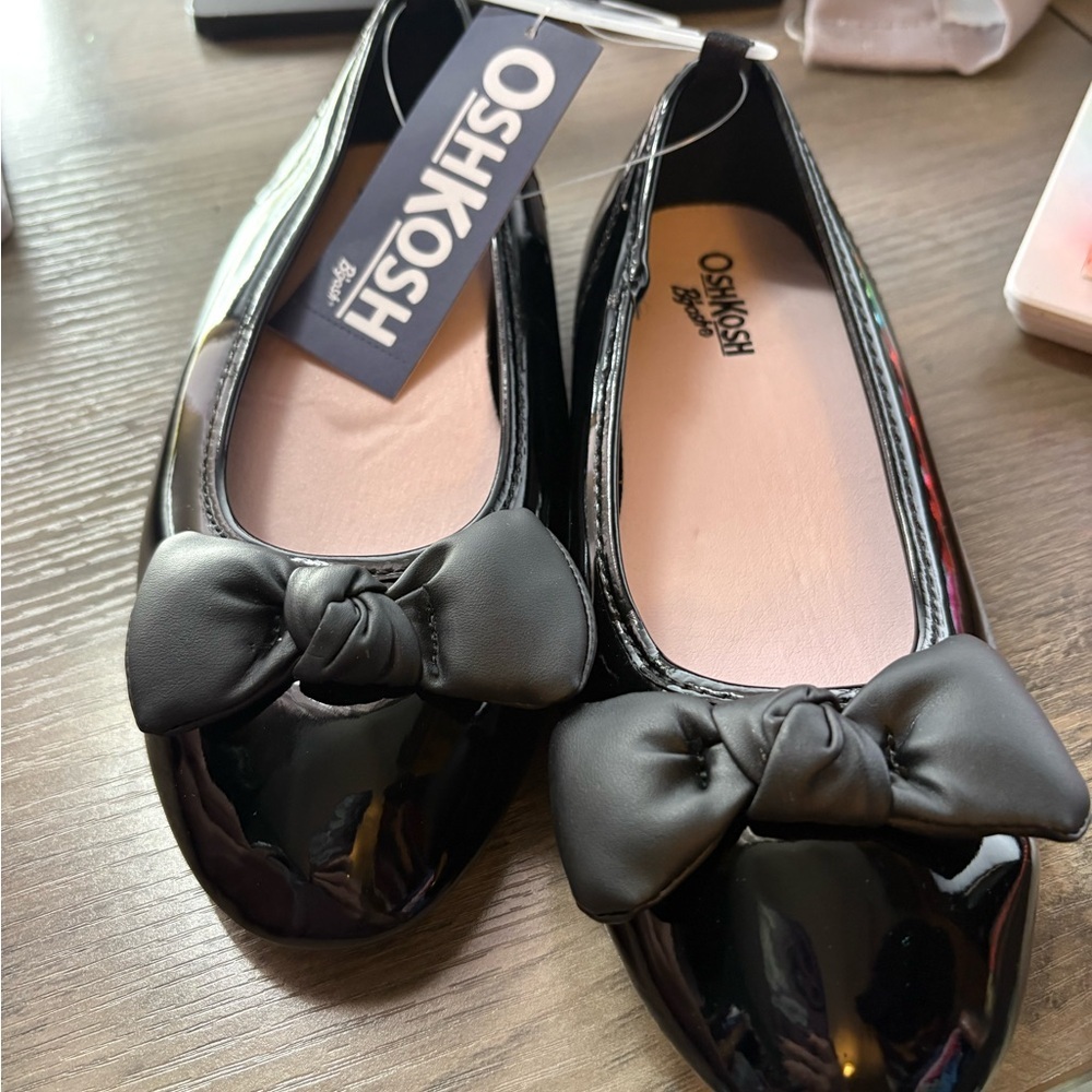 OshKosh B'gosh Shiny Black Bow Dress Shoes